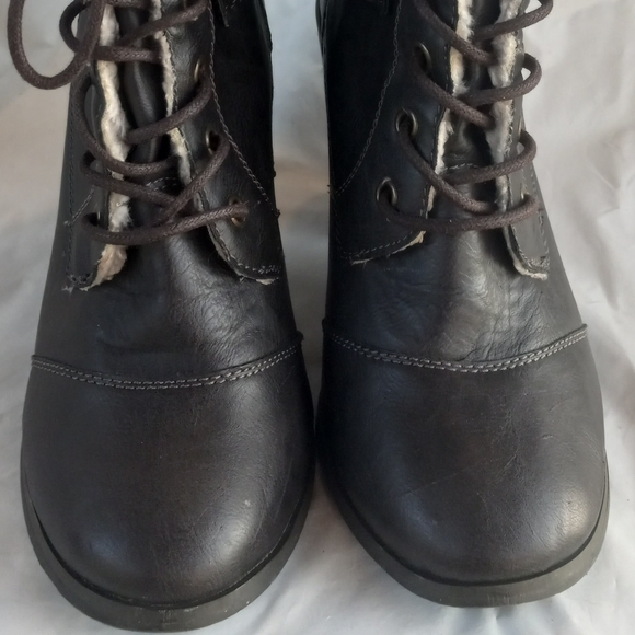 Bucco Women's Cold Weather Beige Lace-Up Faux Fur Heel Anckle Bootie Sz 9 - Picture 6 of 14